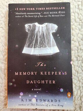 Kim Edwards The Memory Keepers Daughter Paperback Novel Penguin Books Used Good